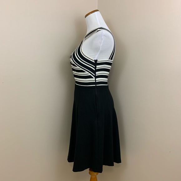 Maeve black and white bandage top dress 4 - Picture 4 of 8